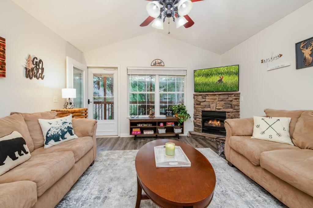 Great Smoky Mountain Get-Away Villa Pigeon Forge Exterior foto